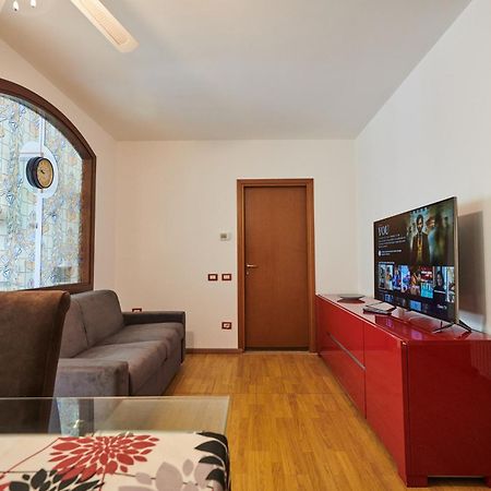 La Casa Di Pippo Apartment Bergamo Exterior foto